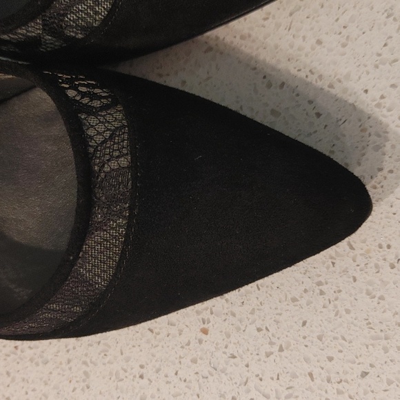 New Audrey Brooke leather heels. Size 6.0 - Picture 8 of 9